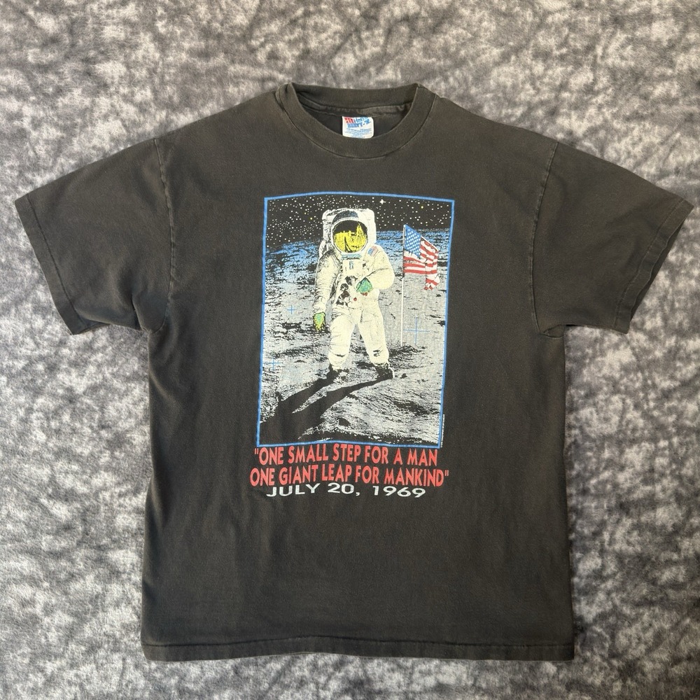 1993 NASA Apollo 11 Neil Armstrong TShirt Mens L Hanes Beefy-T Moon Space Black